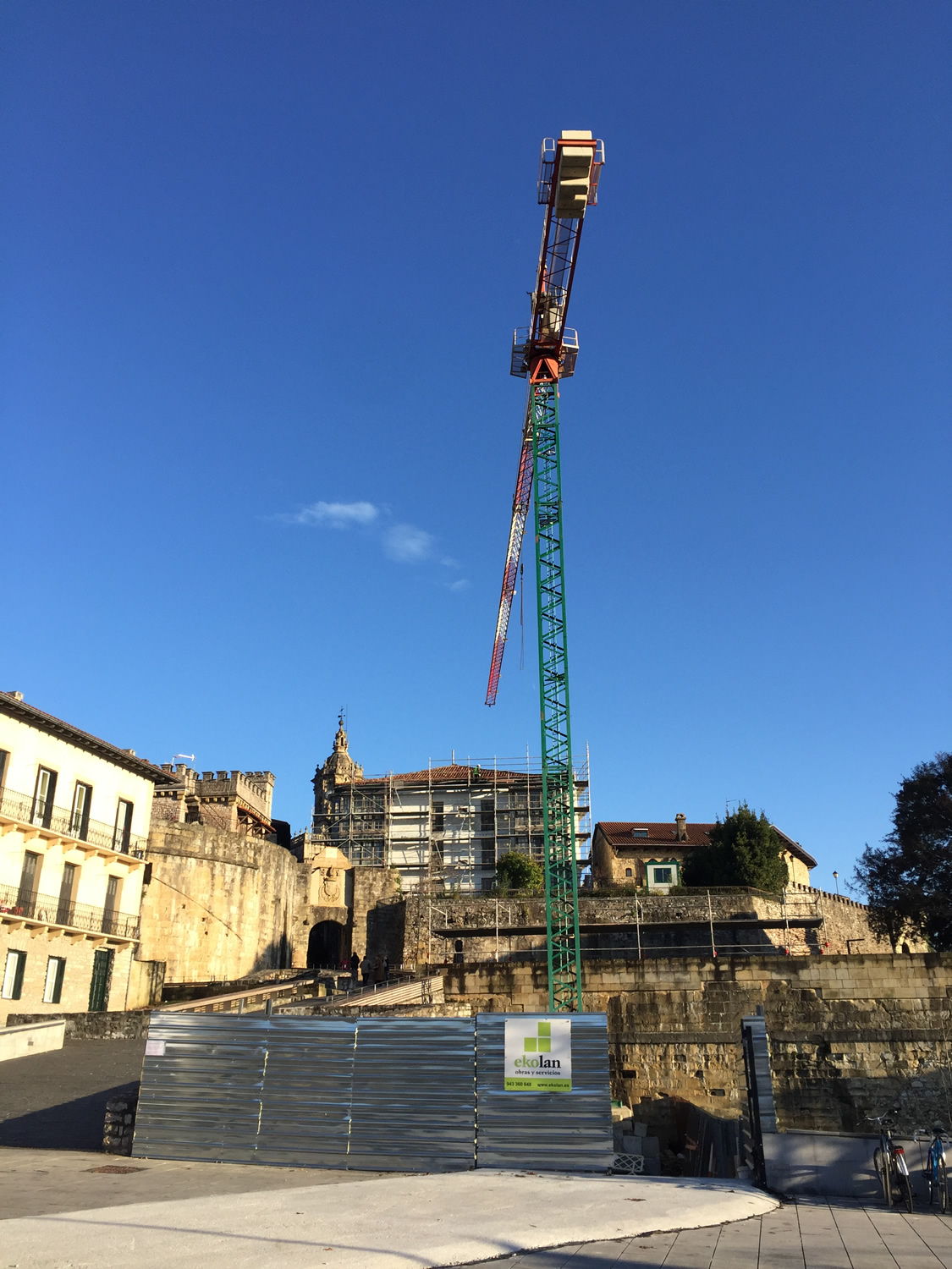 En Ekolan afrontamos proyectos de construcción de obra nueva, reformas, ampliaciones, mantenimiento y rehabilitaciones cumpliendo con garantías los plazos y la calidad exigida en todos nuestros proyectos